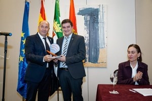 Premio al Desarrollo de las Telecomunicaciones de AEXIT
