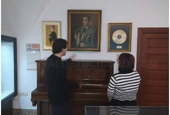 Casa Pedrilla cuenta con un retrato del afamado compositor cacereño Juan Solano Pedrero