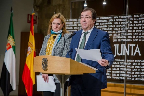 Fernández Vara apuesta por un mando único y una unidad de acción coordinada como la mejor defensa para luchar contra la pandemia