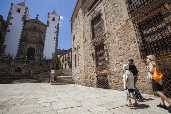 La Ciudad Monumental de Cáceres inicia su reapertura