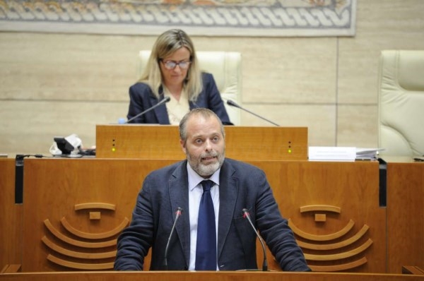 La Junta de Extremadura apuesta por el refuerzo del sistema de garantías de Extremadura y el lanzamiento de ayudas financieras a autónomos y empresas