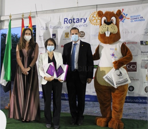 Rotary Cáceres reclama la necesidad de activar ya la economía cacereña