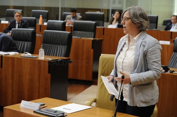 Leire Iglesias asegura que la recuperación de la totalidad de los servicios ferroviarios en Extremadura será progresiva, al igual que en toda España