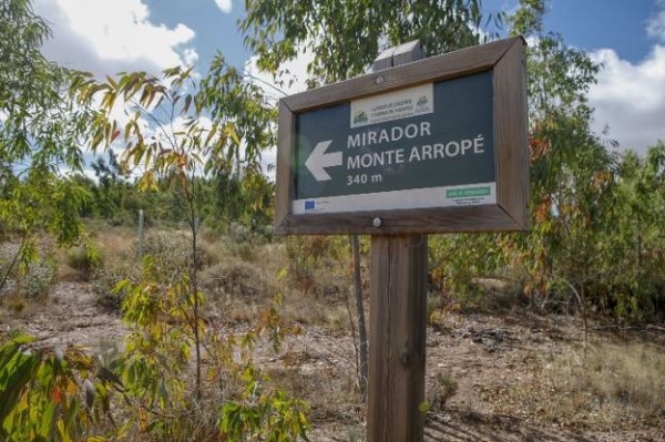 Ecologistas en Acción cree que Arropé no es adecuado para el complejo budista