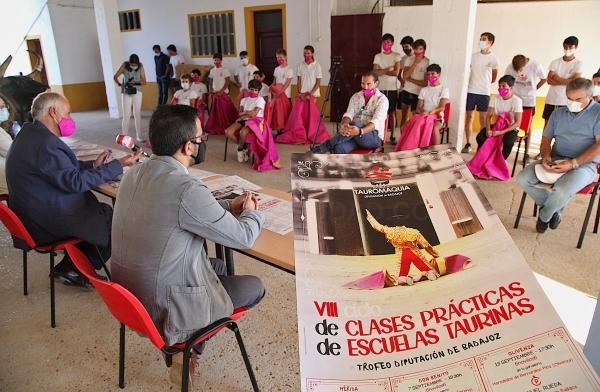 Cinco novilladas componen el VIII Ciclo de Clases Prácticas de Escuelas Taurinas de la Diputación de Badajoz