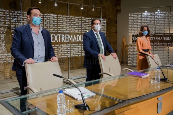 El próximo curso escolar en Extremadura será presencial y comenzará a partir del 10 de septiembre