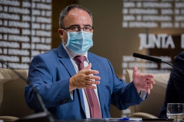 El director general de Turismo presenta el Programa de Microcréditos para ayudar a empresas turísticas de la región para a mitigar los efectos de la C