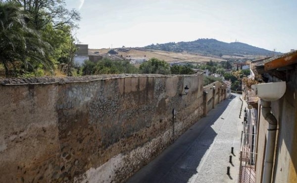 Los vecinos quieren tener acceso al aparcamiento que proyecta el Parador en Cáceres