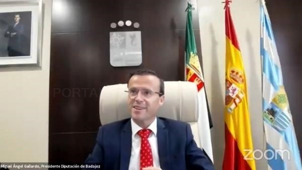 Expertos nacionales e internacionales destacan la importancia de proteger los cielos nocturnos estrellados en el I Congreso Transfronterizo de Contami