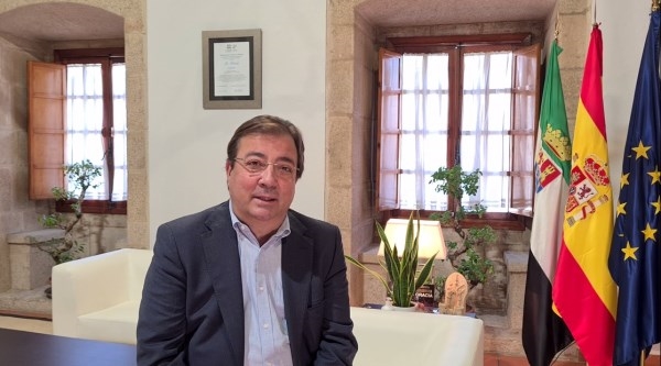 Fernández Vara insta a utilizar el III Congreso “Periodismo de Migraciones de Mérida” como una verdadera plataforma de sensibilización