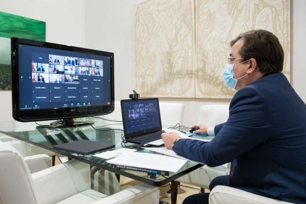 Fernández Vara pide que haya proyectos transfronterizos en los fondos del Plan de Recuperación de la UE