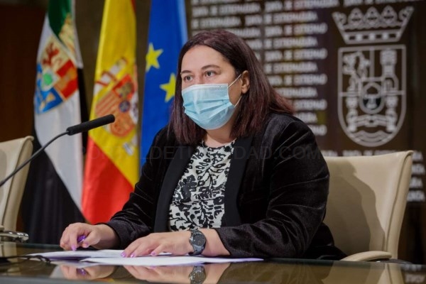La consejera de Agricultura resalta la importancia del proyecto de regadío en Tierra de Barros por su gran impacto económico y social