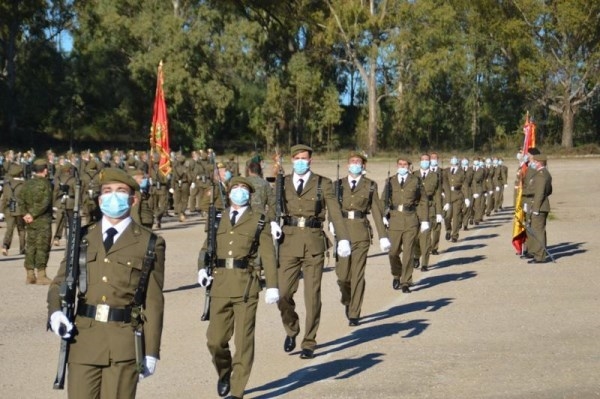 El segundo turno de alumnos del Cefot jura bandera a puerta cerrada