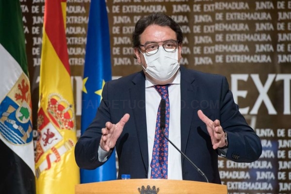 Extremadura amplía el cierre de comercios y hostelería a las poblaciones de más de 3.000 habitantes