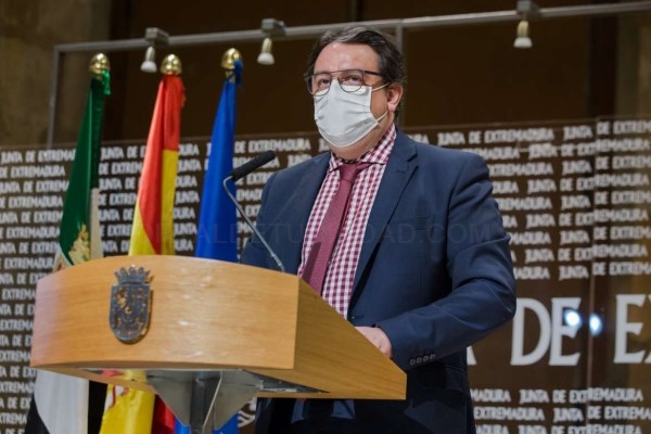 Extremadura ampliará el horario de comercio, hostelería y actividades de ocio desde el sábado si la incidencia continúa por debajo de los 250 casos