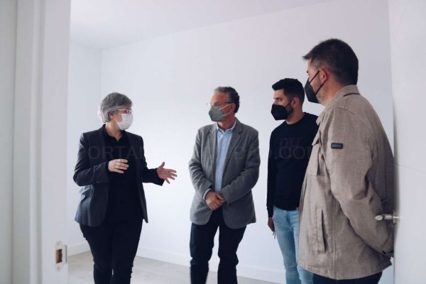 Leire Iglesias subraya la apuesta de la Junta de Extremadura por las políticas activas de vivienda en Don Benito