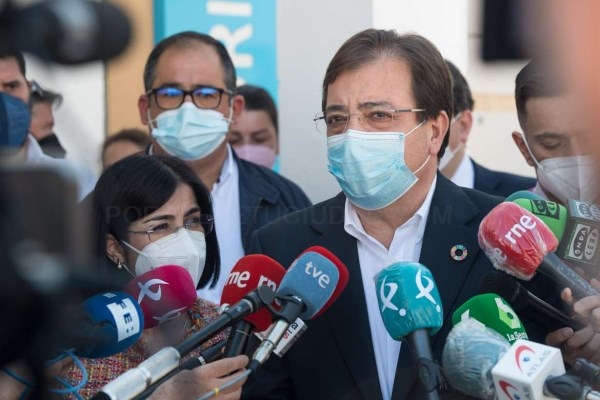 Fernández Vara asegura que los buenos datos de vacunación son fruto de la planificación y los recursos del sistema nacional de salud