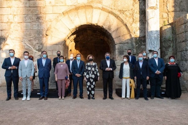 El presidente de la Junta asiste en Mérida al concierto Ciudades Patrimonio de la Humanidad