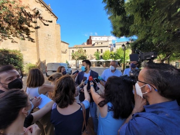 El alcalde y el presidente de la Diputación anuncian la rehabilitación de la plaza del Doctor Durán con fondos EDUSI