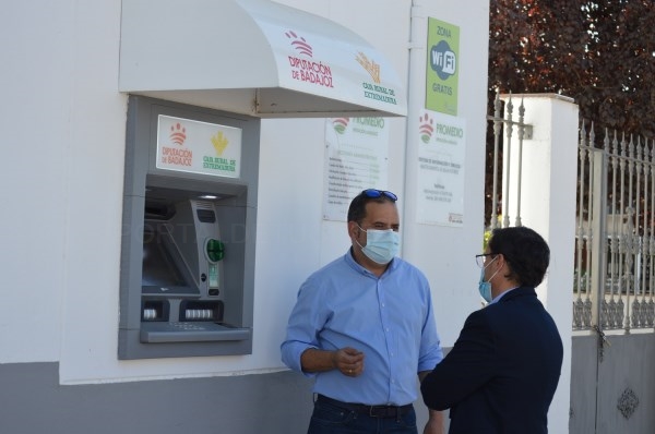 La provincia pacense figura entre las que cuentan con una mayor accesibilidad al dinero en efectivo del país