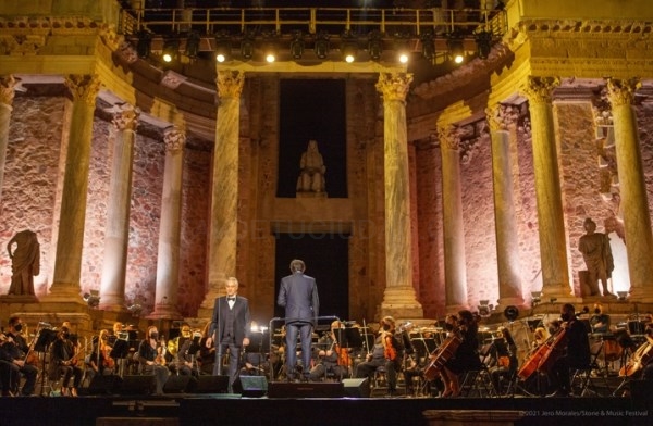 Bocelli y Stone&Music Festival deslumbran en la Noche del Patrimonio en Mérida