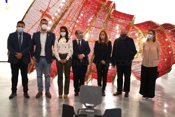 La consejera Nuria Flores y el ministro de Cultura, Miquel Iceta, visitan el Museo Helga de Alvear