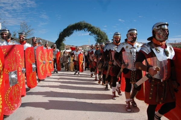 Las fiestas y recreaciones históricas afrontan con optimismo el nuevo año