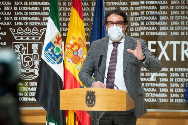 Extremadura recibirá el lunes 30.000 dosis de Pzifer para vacunar desde el día 15 a los menores de entre 5 y 11 años