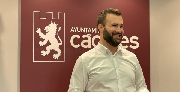 El alcalde Luis Salaya destaca los datos de empleo, con 1.720 personas que encontraron trabajo en el último año