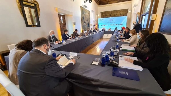 Vergeles destaca que todas las comunidades han aceptado el criterio técnico sobre la retirada de las mascarillas en el interior