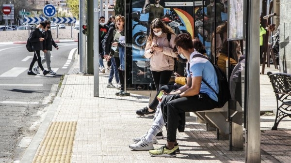 El autobús será gratis para los menores de 16 años desde julio