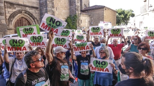 El presidente de la Cámara defiende la mina porque daría un giro a la falta de industrias