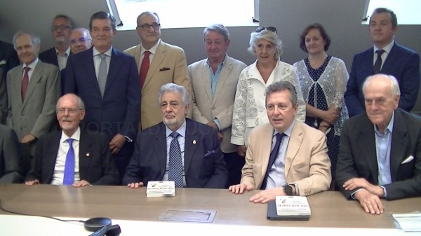 Plácido Domingo quiere crear una Academia y Teatro dedicados a la Zarzuela, que llevarán el nombre de sus padres