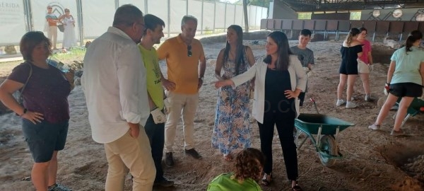 Gil Rosiña resalta la experiencia formativa y cultural del campo de voluntariado juvenil ‘Yacimiento Arqueológico de Mérida’ de la Campaña de Verano d