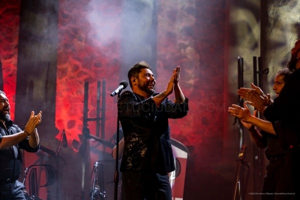 Poveda inunda de flamenco el Teatro Romano de Mérida