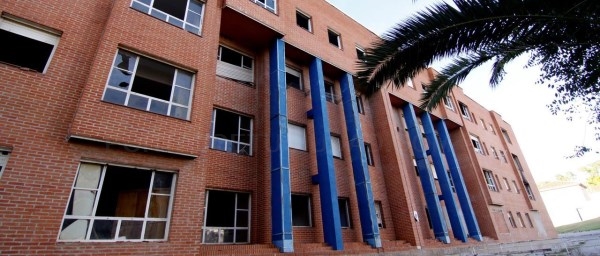 El bloque C de Cáceres se derribará tras doce años tapiado