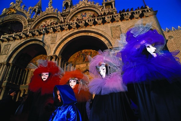 Carnaval de Venecia, adiós mascarillas, viva las máscaras