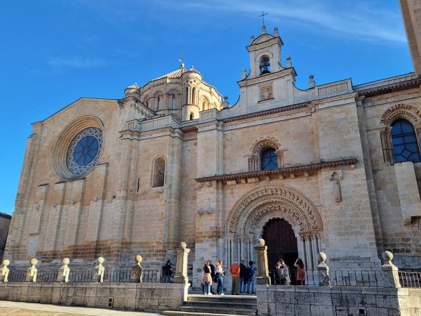 Lugares que descubrir en la raya que une España y Portugal con el Duero como protagonista