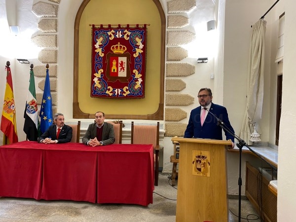 Los clubs rotarios de Cáceres renuevan su compromiso en la lucha contra la polio