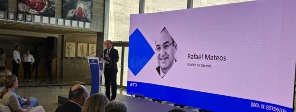 RAFA MATEOS: “CÁCERES TIENE MUCHOS MOTIVOS PARA ESTAR A LA VANGUARDIA DEL CONTEXTO DIGITAL”