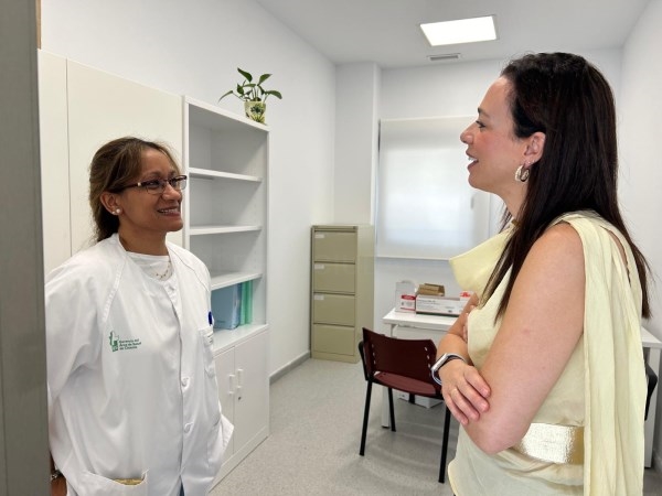 Sara Gª Espada inaugura el nuevo Centro de Salud de Logrosán, en el que se han invertido más de 3 millones de euros