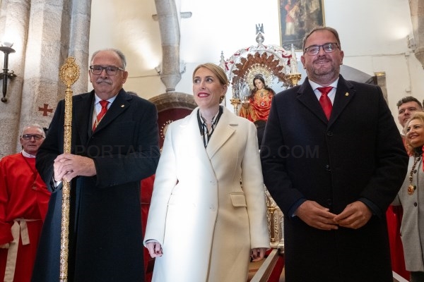 María Guardiola asiste a la Solemne Procesión de Santa Eulalia en Mérida