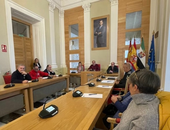 EL AYUNTAMIENTO DE CÁCERES FIRMA EL ‘ITINERARIO DE EMERGENCIA SOCIAL DE ATENCIÓN A PERSONAS SIN HOGAR ANTE CONDICIONES ATMOSFÉRICAS ADVERSAS’
