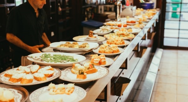 EL HUMILDE PINTXO DONOSTIARRA QUIERE SER PATRIMONIO CULTURAL