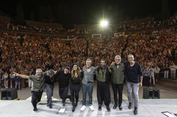 La versión más italiana de Sergio Dalma encuentra en el Teatro Romano de Mérida su escenario perfecto