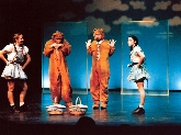 Bailando con osos. Un cuento bailado.