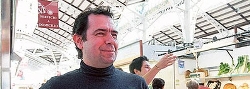«La Comunitat volverá a tener el prestigio que nunca debió perder»