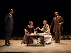 Una programación teatral de última hora