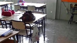 Una tromba de agua en La Marina obliga a desalojar a los alumnos del colegio de La Xara
