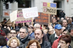 Los dependientes denuncian que el copago no desaparecerá hasta mediados de 2016